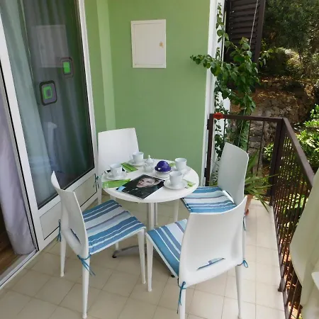 Apartment By The Sea Podgora, Makarska - 16630
