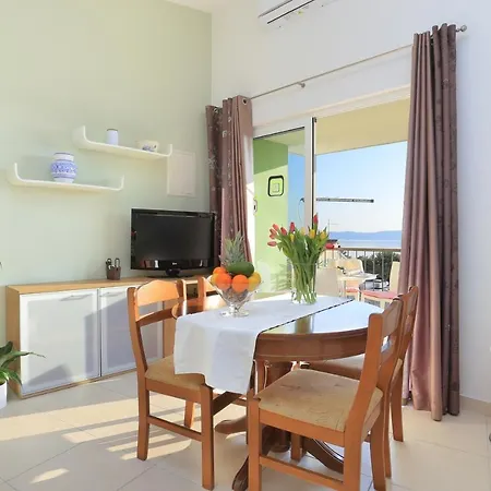 By The Sea Podgora, Makarska - 16630 アパート